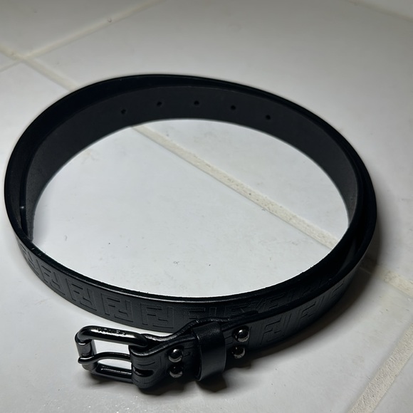 Fendi Black Leather Belt Unworn size 36/90 AUTHENTIC AND BRAND NEW CONDITION - Picture 4 of 10